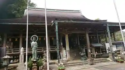 青岸渡寺の本殿・本堂