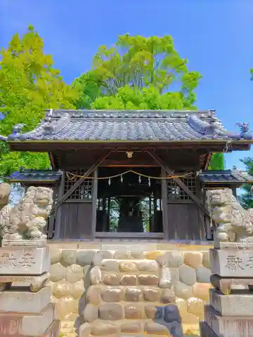 十二所社(野崎)の本殿・本堂