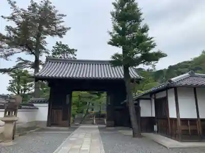 清水寺の山門・神門