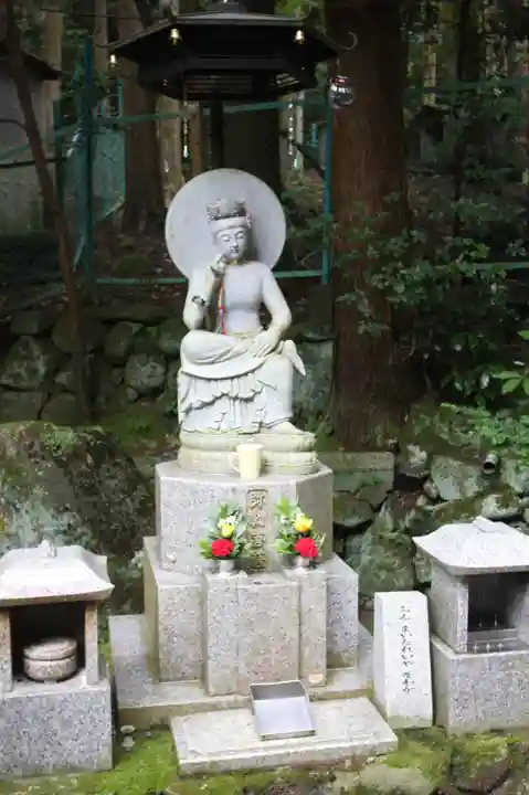 宝山寺奥之院(奈良県)