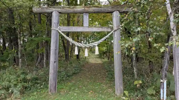 元札内神社の鳥居