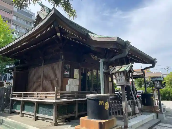 子之神社の{uncategorized: "未分類", other: "その他", undefined: "問題あり", building: "その他建物", grave: "お墓", sacred_gate: "鳥居", guardian: "狛犬", statue: "像", buddha: "仏像", history: "歴史", nature: "自然", garden: "庭園", animal: "動物", pagoda: "塔", temizu: "手水舎", mountain_gate: "山門・神門", sanctuary: "本殿・本堂", subordinate: "末社・摂社", art: "芸術", scenery: "景色", jizo: "地蔵", ema: "絵馬", goshuin: "御朱印", omikuji: "おみくじ", items: "授与品その他", amulet: "お守り", goshuincho: "御朱印帳", eats: "食事", festival: "お祭り", votive_dance: "神楽", shichigosan: "七五三参", wedding: "結婚式", experience: "体験その他", initially: "初詣", around: "周辺", anti_infection: "感染症対策"}