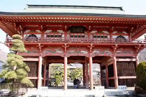 甲斐善光寺の山門