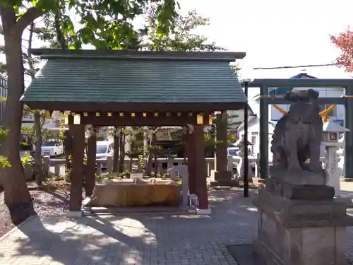 烈々布神社の手水舎