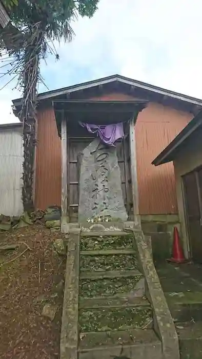 青木神社の建物その他