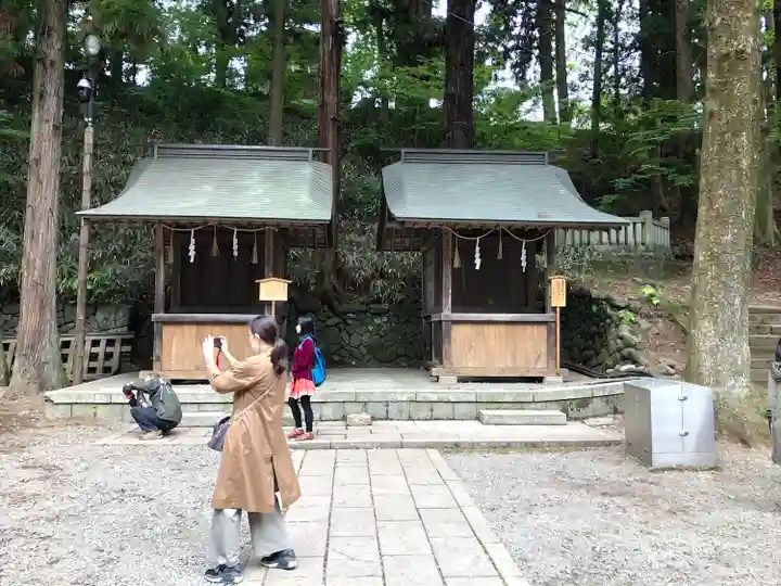 諏訪大社下社春宮の末社・摂社