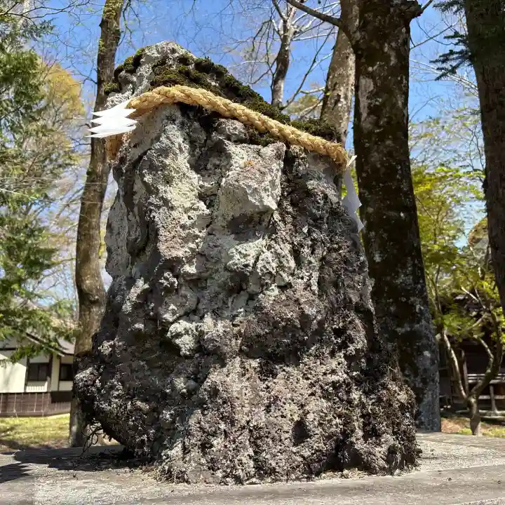 淺間神社(忍野八海)の{uncategorized: "未分類", other: "その他", undefined: "問題あり", building: "その他建物", grave: "お墓", sacred_gate: "鳥居", guardian: "狛犬", statue: "像", buddha: "仏像", history: "歴史", nature: "自然", garden: "庭園", animal: "動物", pagoda: "塔", temizu: "手水舎", mountain_gate: "山門・神門", sanctuary: "本殿・本堂", subordinate: "末社・摂社", art: "芸術", scenery: "景色", jizo: "地蔵", ema: "絵馬", goshuin: "御朱印", omikuji: "おみくじ", items: "授与品その他", amulet: "お守り", goshuincho: "御朱印帳", eats: "食事", festival: "お祭り", votive_dance: "神楽", shichigosan: "七五三参", wedding: "結婚式", experience: "体験その他", initially: "初詣", around: "周辺", anti_infection: "感染症対策"}