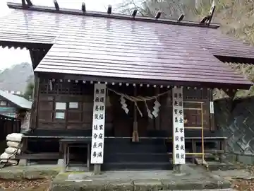 温泉神社の本殿・本堂