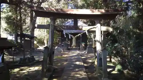 高房神社の鳥居