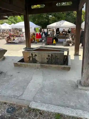 真宗大谷派名古屋別院の{uncategorized: "未分類", other: "その他", undefined: "問題あり", building: "その他建物", grave: "お墓", sacred_gate: "鳥居", guardian: "狛犬", statue: "像", buddha: "仏像", history: "歴史", nature: "自然", garden: "庭園", animal: "動物", pagoda: "塔", temizu: "手水舎", mountain_gate: "山門・神門", sanctuary: "本殿・本堂", subordinate: "末社・摂社", art: "芸術", scenery: "景色", jizo: "地蔵", ema: "絵馬", goshuin: "御朱印", omikuji: "おみくじ", items: "授与品その他", amulet: "お守り", goshuincho: "御朱印帳", eats: "食事", festival: "お祭り", votive_dance: "神楽", shichigosan: "七五三参", wedding: "結婚式", experience: "体験その他", initially: "初詣", around: "周辺", anti_infection: "感染症対策"}