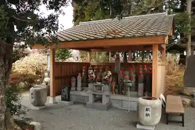 寳泉寺の地蔵