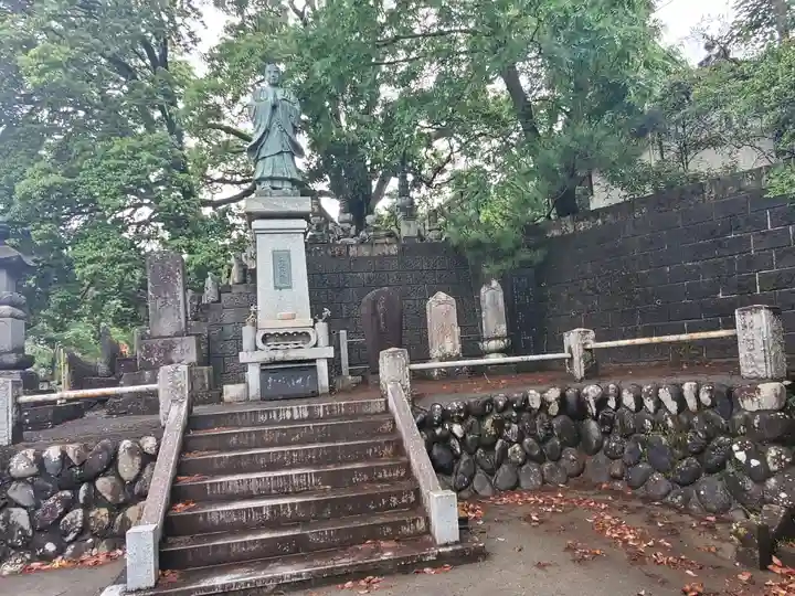 妙隆寺の像
