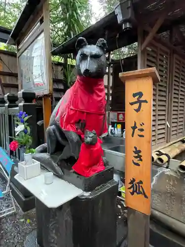 豊川稲荷東京別院の狛犬