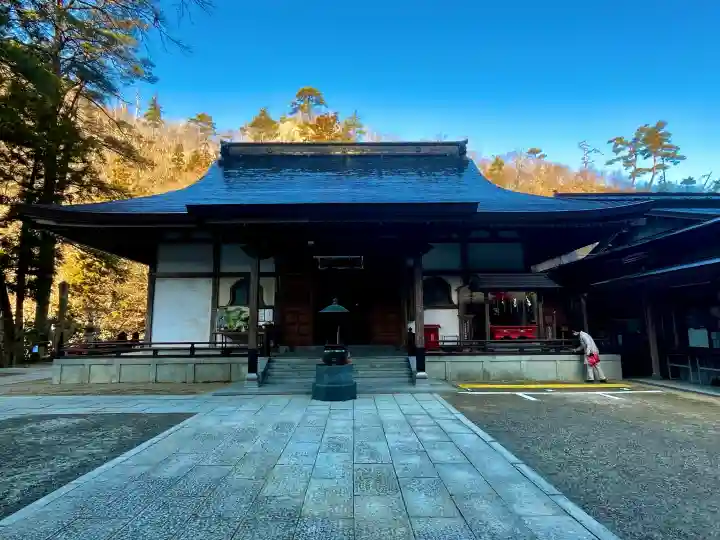 徳善院明王密寺の{uncategorized: "未分類", other: "その他", undefined: "問題あり", building: "その他建物", grave: "お墓", sacred_gate: "鳥居", guardian: "狛犬", statue: "像", buddha: "仏像", history: "歴史", nature: "自然", garden: "庭園", animal: "動物", pagoda: "塔", temizu: "手水舎", mountain_gate: "山門・神門", sanctuary: "本殿・本堂", subordinate: "末社・摂社", art: "芸術", scenery: "景色", jizo: "地蔵", ema: "絵馬", goshuin: "御朱印", omikuji: "おみくじ", items: "授与品その他", amulet: "お守り", goshuincho: "御朱印帳", eats: "食事", festival: "お祭り", votive_dance: "神楽", shichigosan: "七五三参", wedding: "結婚式", experience: "体験その他", initially: "初詣", around: "周辺", anti_infection: "感染症対策"}