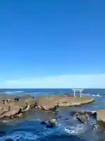 大洗磯前神社の{uncategorized: "未分類", other: "その他", undefined: "問題あり", building: "その他建物", grave: "お墓", sacred_gate: "鳥居", guardian: "狛犬", statue: "像", buddha: "仏像", history: "歴史", nature: "自然", garden: "庭園", animal: "動物", pagoda: "塔", temizu: "手水舎", mountain_gate: "山門・神門", sanctuary: "本殿・本堂", subordinate: "末社・摂社", art: "芸術", scenery: "景色", jizo: "地蔵", ema: "絵馬", goshuin: "御朱印", omikuji: "おみくじ", items: "授与品その他", amulet: "お守り", goshuincho: "御朱印帳", eats: "食事", festival: "お祭り", votive_dance: "神楽", shichigosan: "七五三参", wedding: "結婚式", experience: "体験その他", initially: "初詣", around: "周辺", anti_infection: "感染症対策"}