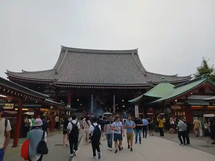 浅草寺の本殿・本堂