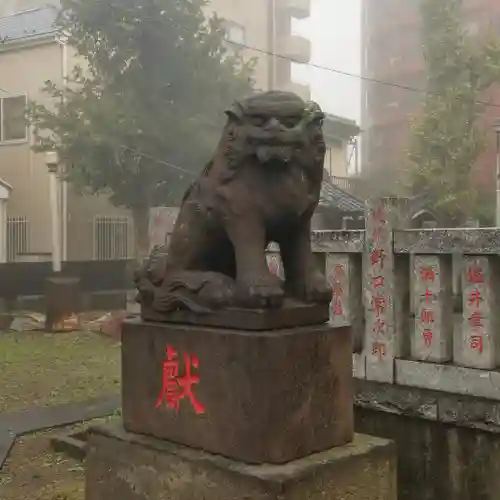 白髭神社の狛犬