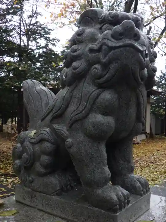 旭川神社の狛犬
