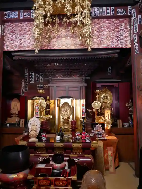 法泉寺の本殿・本堂