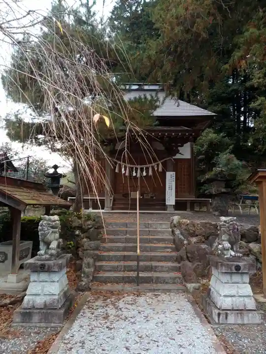 借宿神社の本殿・本堂