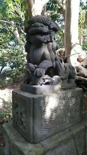 白旗神社の狛犬