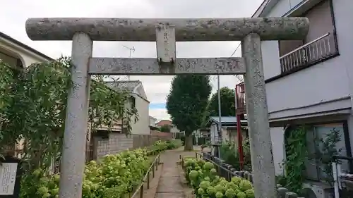 日吉八王子神社の鳥居