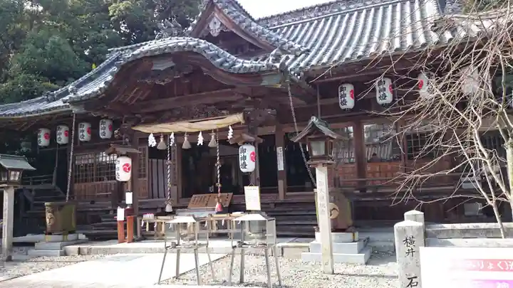 冠纓神社の本殿・本堂