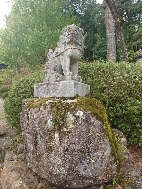 飛騨東照宮の狛犬