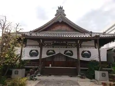 鶴城寺の本殿・本堂