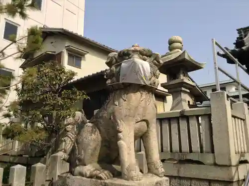 岡山神社の狛犬