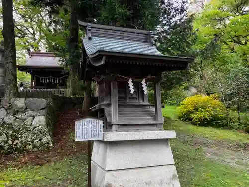 諏訪大社上社前宮の末社