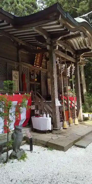 鷲子山上神社の本殿・本堂