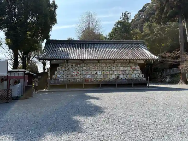 松尾大社の{uncategorized: "未分類", other: "その他", undefined: "問題あり", building: "その他建物", grave: "お墓", sacred_gate: "鳥居", guardian: "狛犬", statue: "像", buddha: "仏像", history: "歴史", nature: "自然", garden: "庭園", animal: "動物", pagoda: "塔", temizu: "手水舎", mountain_gate: "山門・神門", sanctuary: "本殿・本堂", subordinate: "末社・摂社", art: "芸術", scenery: "景色", jizo: "地蔵", ema: "絵馬", goshuin: "御朱印", omikuji: "おみくじ", items: "授与品その他", amulet: "お守り", goshuincho: "御朱印帳", eats: "食事", festival: "お祭り", votive_dance: "神楽", shichigosan: "七五三参", wedding: "結婚式", experience: "体験その他", initially: "初詣", around: "周辺", anti_infection: "感染症対策"}