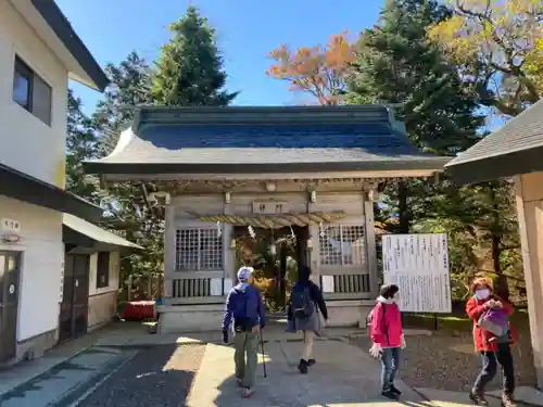 石鎚神社 中宮 成就社の山門・神門