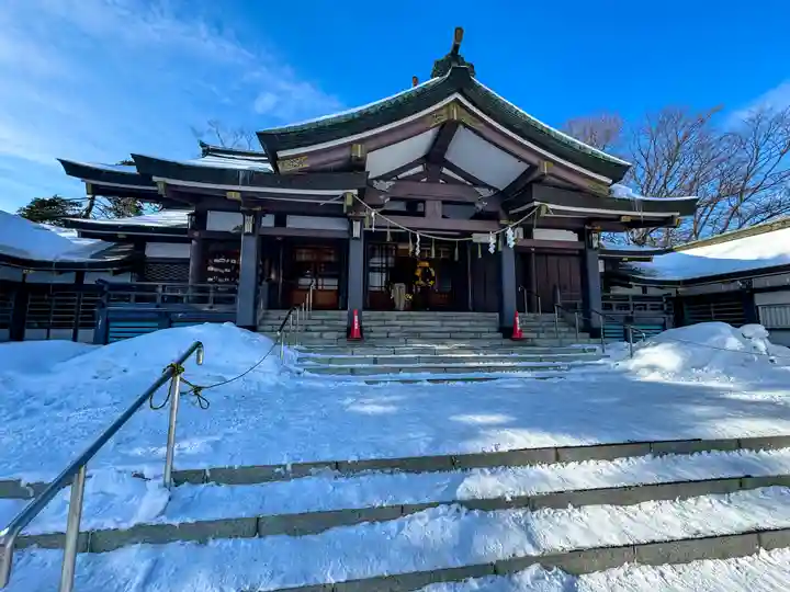 札幌護國神社の本殿・本堂