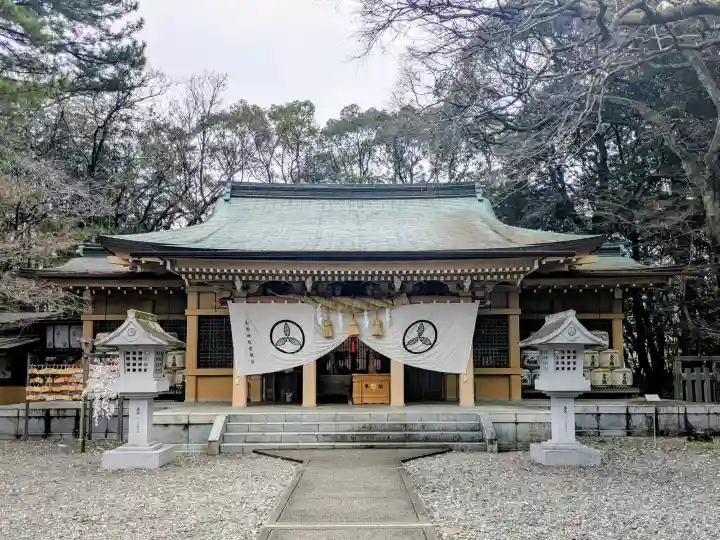 山内神社の{uncategorized: "未分類", other: "その他", undefined: "問題あり", building: "その他建物", grave: "お墓", sacred_gate: "鳥居", guardian: "狛犬", statue: "像", buddha: "仏像", history: "歴史", nature: "自然", garden: "庭園", animal: "動物", pagoda: "塔", temizu: "手水舎", mountain_gate: "山門・神門", sanctuary: "本殿・本堂", subordinate: "末社・摂社", art: "芸術", scenery: "景色", jizo: "地蔵", ema: "絵馬", goshuin: "御朱印", omikuji: "おみくじ", items: "授与品その他", amulet: "お守り", goshuincho: "御朱印帳", eats: "食事", festival: "お祭り", votive_dance: "神楽", shichigosan: "七五三参", wedding: "結婚式", experience: "体験その他", initially: "初詣", around: "周辺", anti_infection: "感染症対策"}