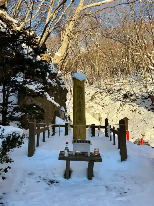 高宮神社の{uncategorized: "未分類", other: "その他", undefined: "問題あり", building: "その他建物", grave: "お墓", sacred_gate: "鳥居", guardian: "狛犬", statue: "像", buddha: "仏像", history: "歴史", nature: "自然", garden: "庭園", animal: "動物", pagoda: "塔", temizu: "手水舎", mountain_gate: "山門・神門", sanctuary: "本殿・本堂", subordinate: "末社・摂社", art: "芸術", scenery: "景色", jizo: "地蔵", ema: "絵馬", goshuin: "御朱印", omikuji: "おみくじ", items: "授与品その他", amulet: "お守り", goshuincho: "御朱印帳", eats: "食事", festival: "お祭り", votive_dance: "神楽", shichigosan: "七五三参", wedding: "結婚式", experience: "体験その他", initially: "初詣", around: "周辺", anti_infection: "感染症対策"}