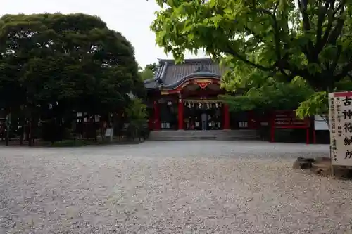 市原稲荷神社の建物その他