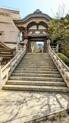 湯島天満宮の山門・神門