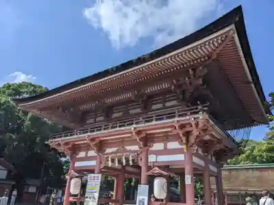 津島神社の山門・神門