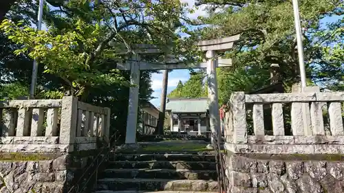 高尾山穂見神社の鳥居