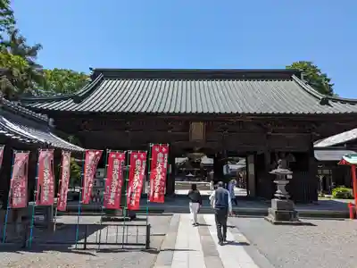 妻沼聖天山歓喜院の山門・神門