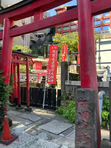 横浜成田山延命院（成田山横浜別院）の鳥居