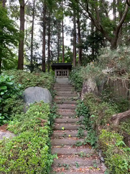 湯殿山神社の本殿・本堂