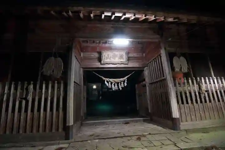 田村神社の山門・神門