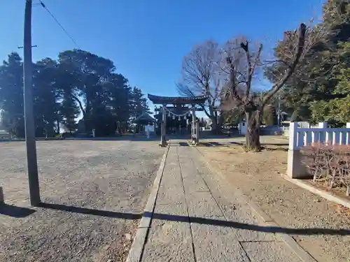 諏訪神社の鳥居