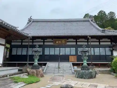 大安寺の本殿・本堂