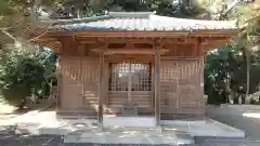 新治神社の本殿