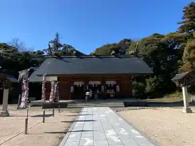 松江護國神社の{uncategorized: "未分類", other: "その他", undefined: "問題あり", building: "その他建物", grave: "お墓", sacred_gate: "鳥居", guardian: "狛犬", statue: "像", buddha: "仏像", history: "歴史", nature: "自然", garden: "庭園", animal: "動物", pagoda: "塔", temizu: "手水舎", mountain_gate: "山門・神門", sanctuary: "本殿・本堂", subordinate: "末社・摂社", art: "芸術", scenery: "景色", jizo: "地蔵", ema: "絵馬", goshuin: "御朱印", omikuji: "おみくじ", items: "授与品その他", amulet: "お守り", goshuincho: "御朱印帳", eats: "食事", festival: "お祭り", votive_dance: "神楽", shichigosan: "七五三参", wedding: "結婚式", experience: "体験その他", initially: "初詣", around: "周辺", anti_infection: "感染症対策"}