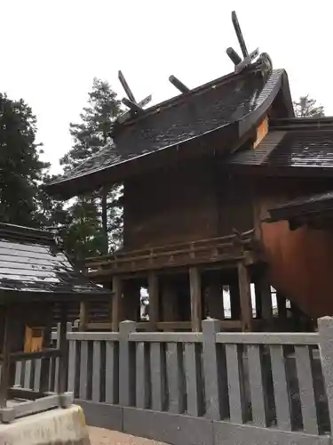 鷹日神社の本殿・本堂